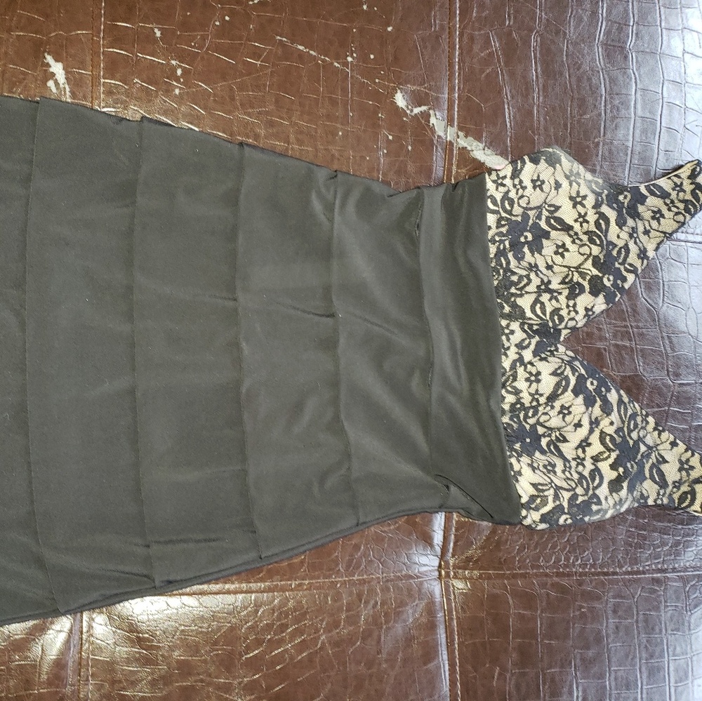 Dressy dress with lace